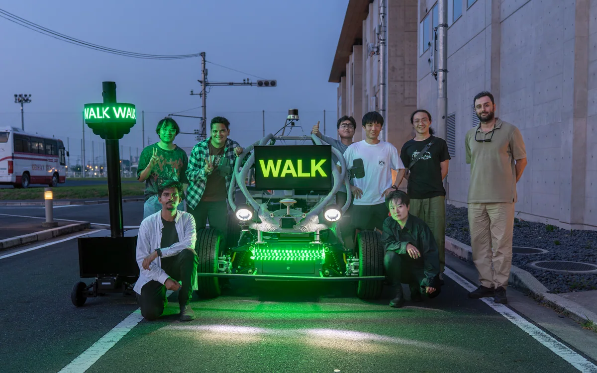 Peeking Ahead research team with an experimental automated vehicle